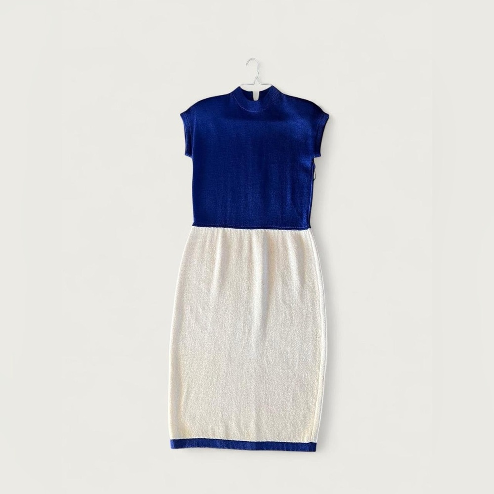 Elegant Blue and White Dress 60’s